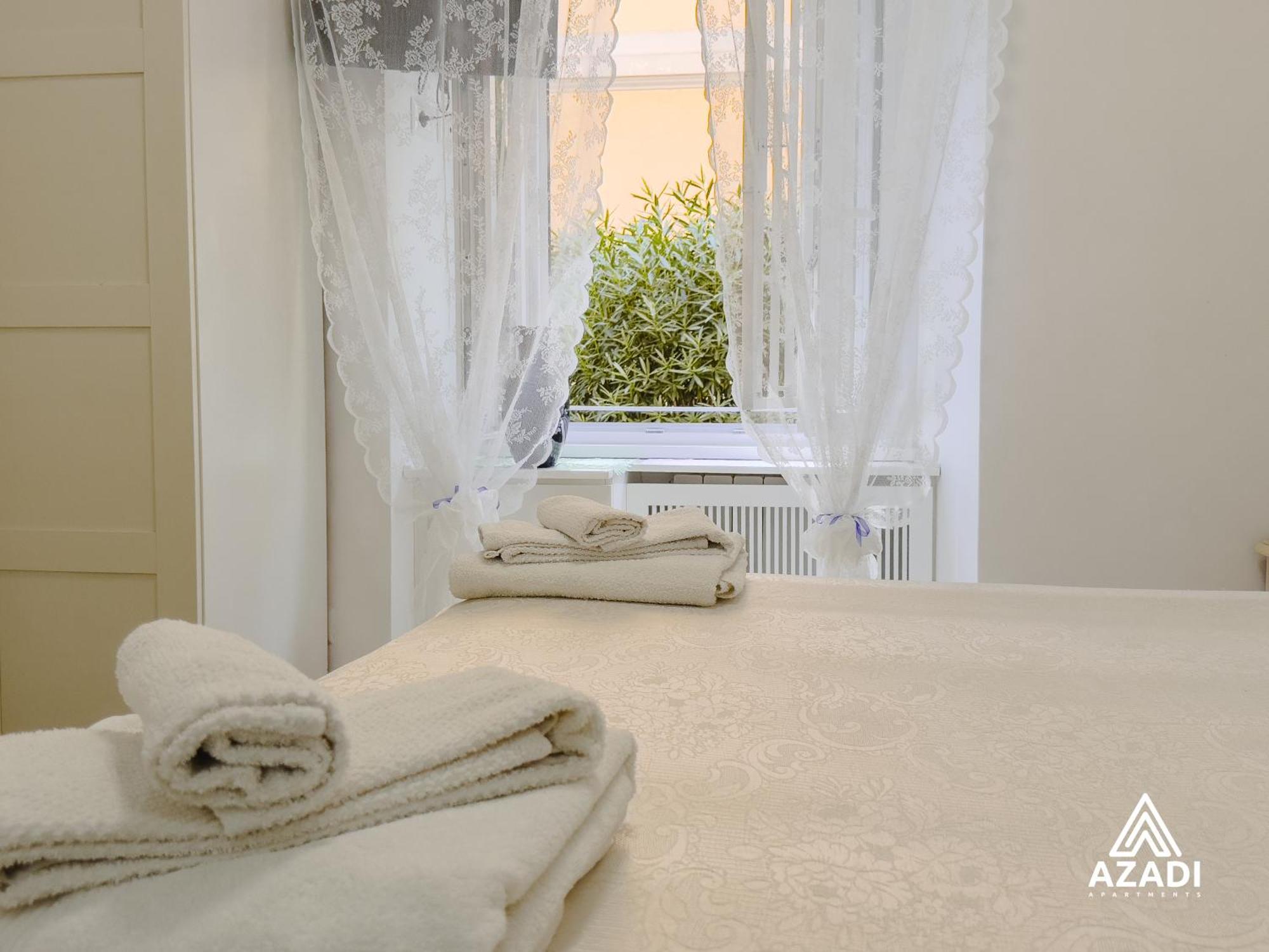 Azadi Flaminio Casa vacanze *